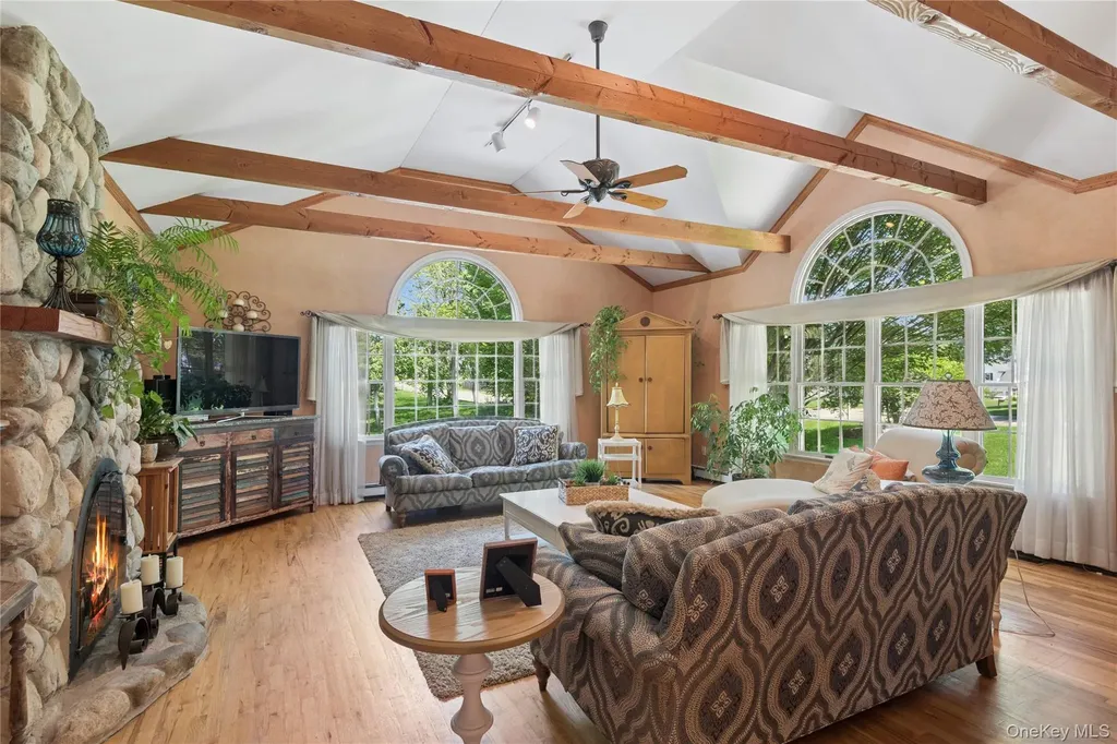 7 Orient Avenue Northport NY 11768