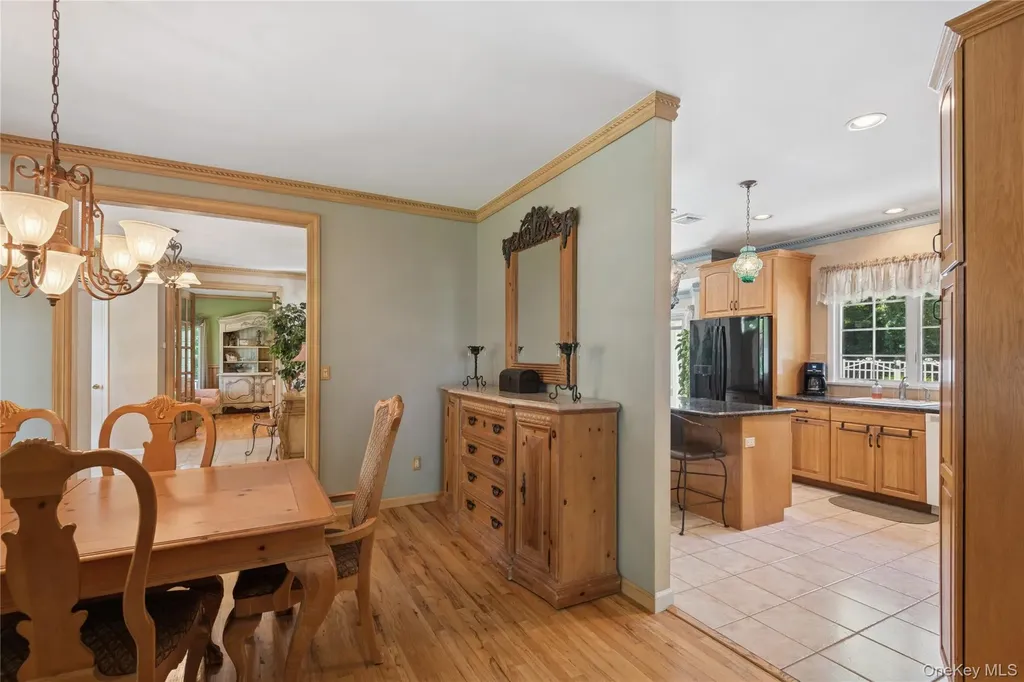 7 Orient Avenue Northport NY 11768