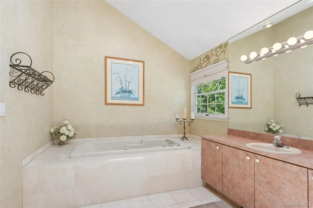 7 Orient Avenue Northport NY 11768
