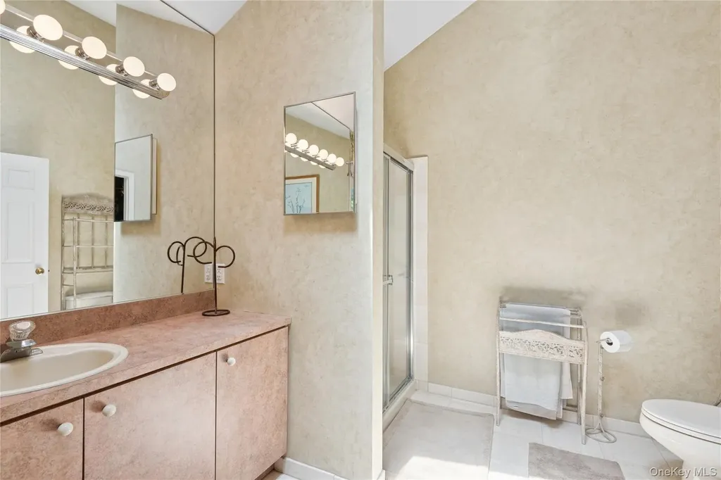 7 Orient Avenue Northport NY 11768