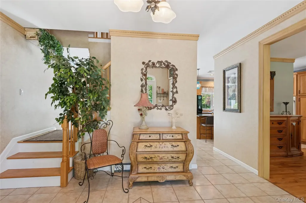 7 Orient Avenue Northport NY 11768