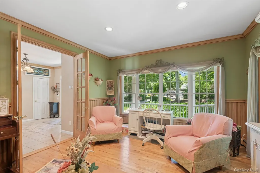 7 Orient Avenue Northport NY 11768