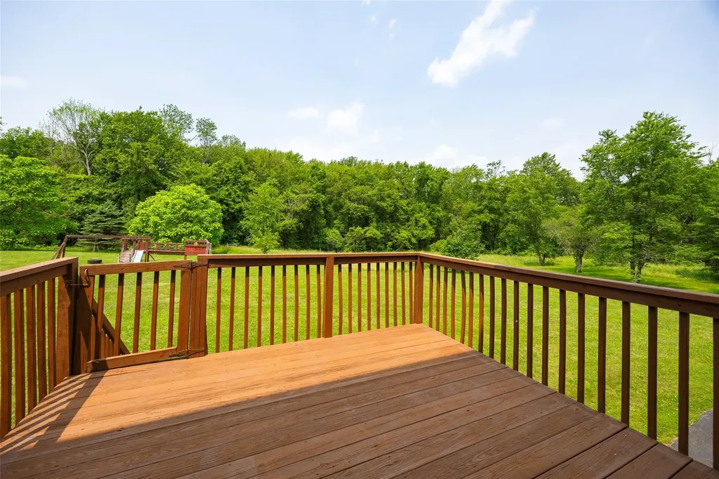 37 Pine Lane Tivoli NY 12583