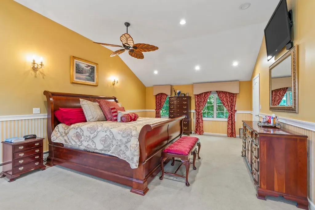 32 Sherman Drive Syosset NY 11791