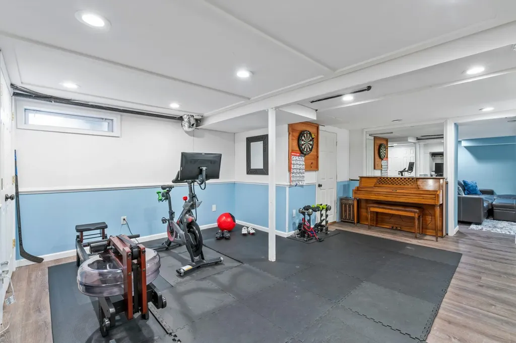 32 Sherman Drive Syosset NY 11791