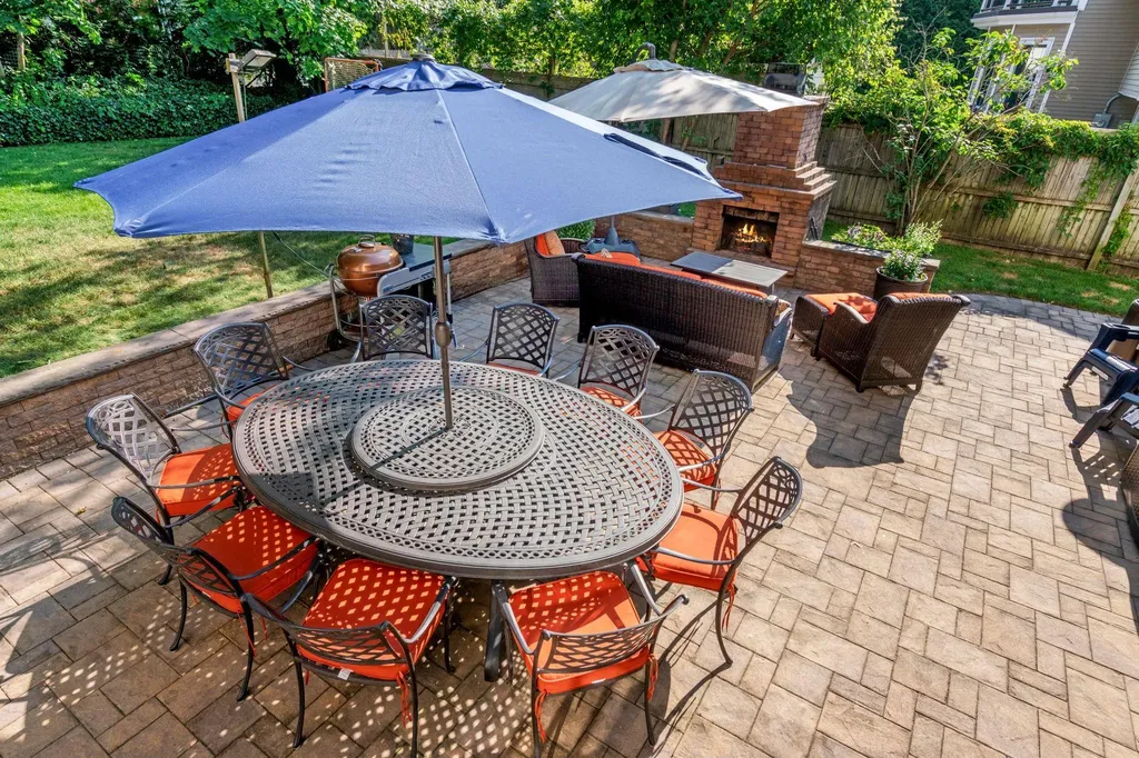 32 Sherman Drive Syosset NY 11791