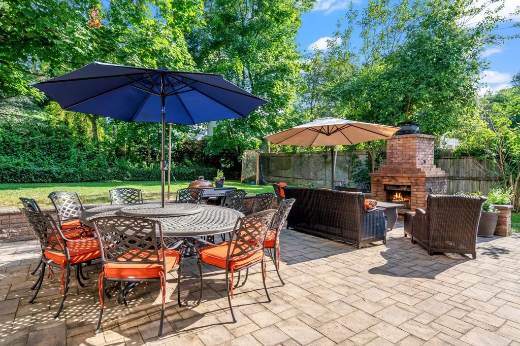 32 Sherman Drive Syosset NY 11791