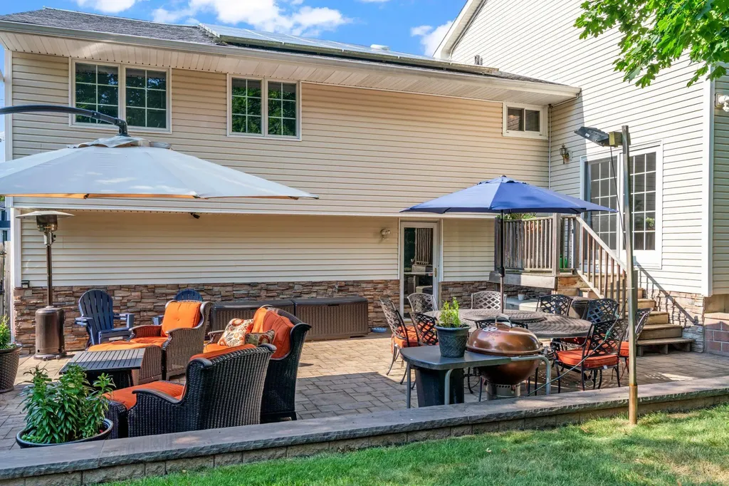 32 Sherman Drive Syosset NY 11791