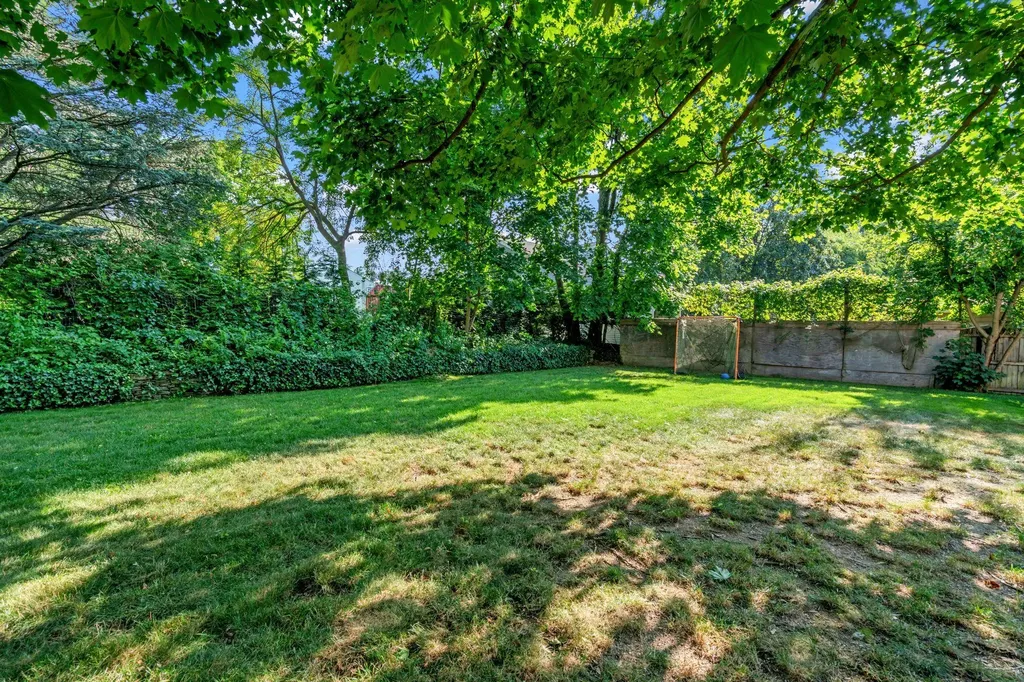 32 Sherman Drive Syosset NY 11791