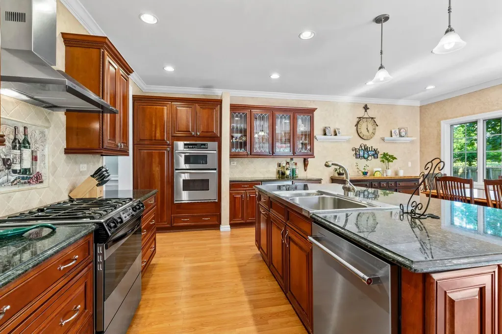 32 Sherman Drive Syosset NY 11791