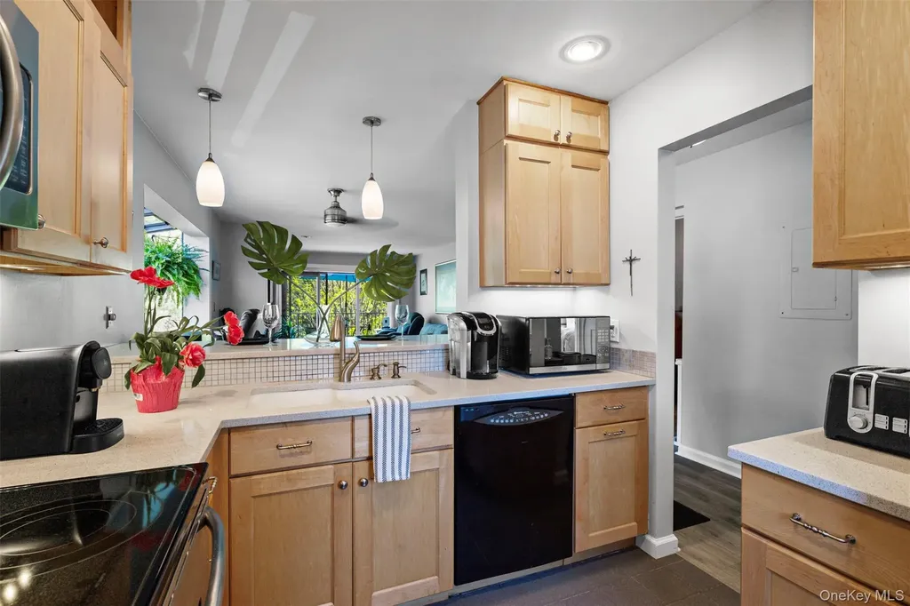 83 Hudson Point Lane Ossining NY 10562