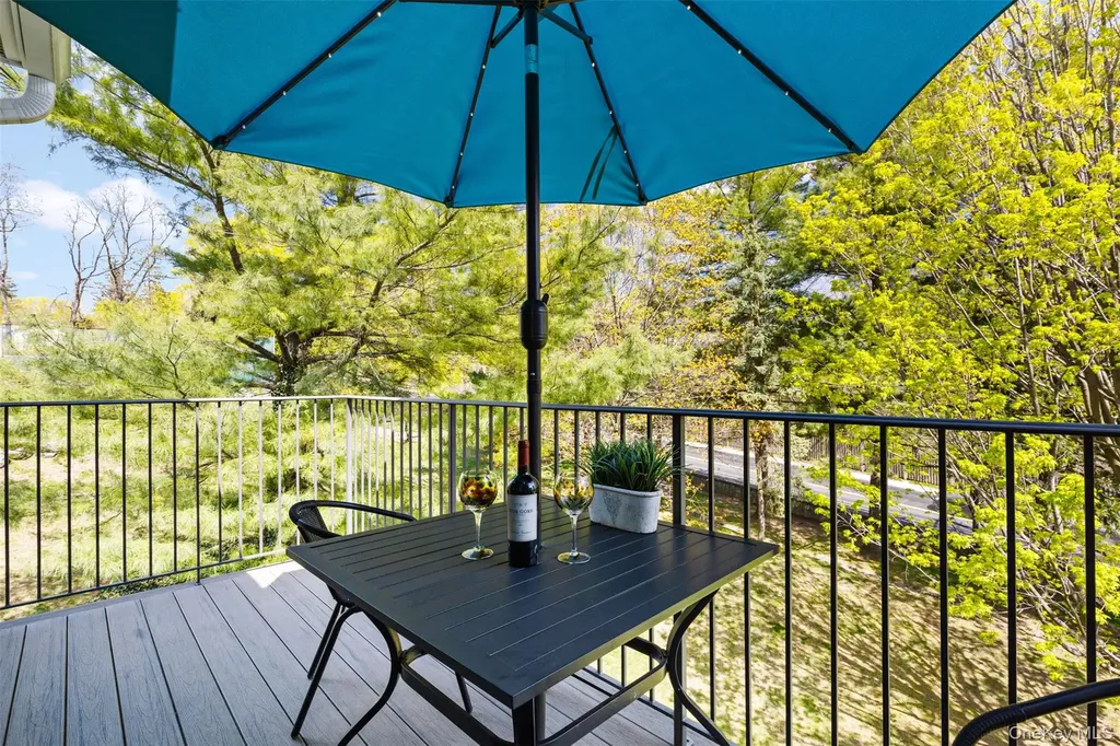 83 Hudson Point Lane Ossining NY 10562