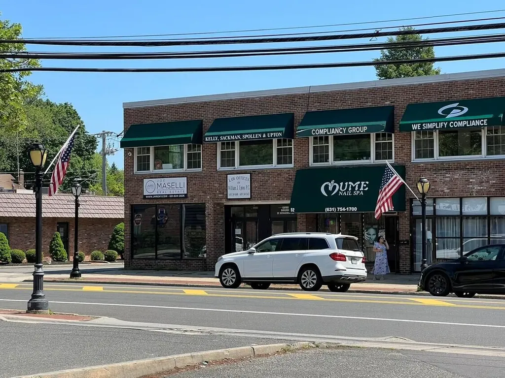 52 Broadway Greenlawn NY 11740
