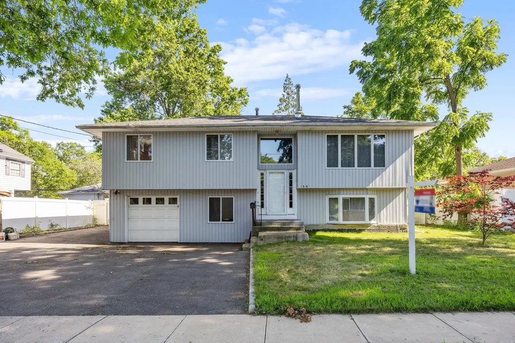 158 Wicks Road Commack NY 11725