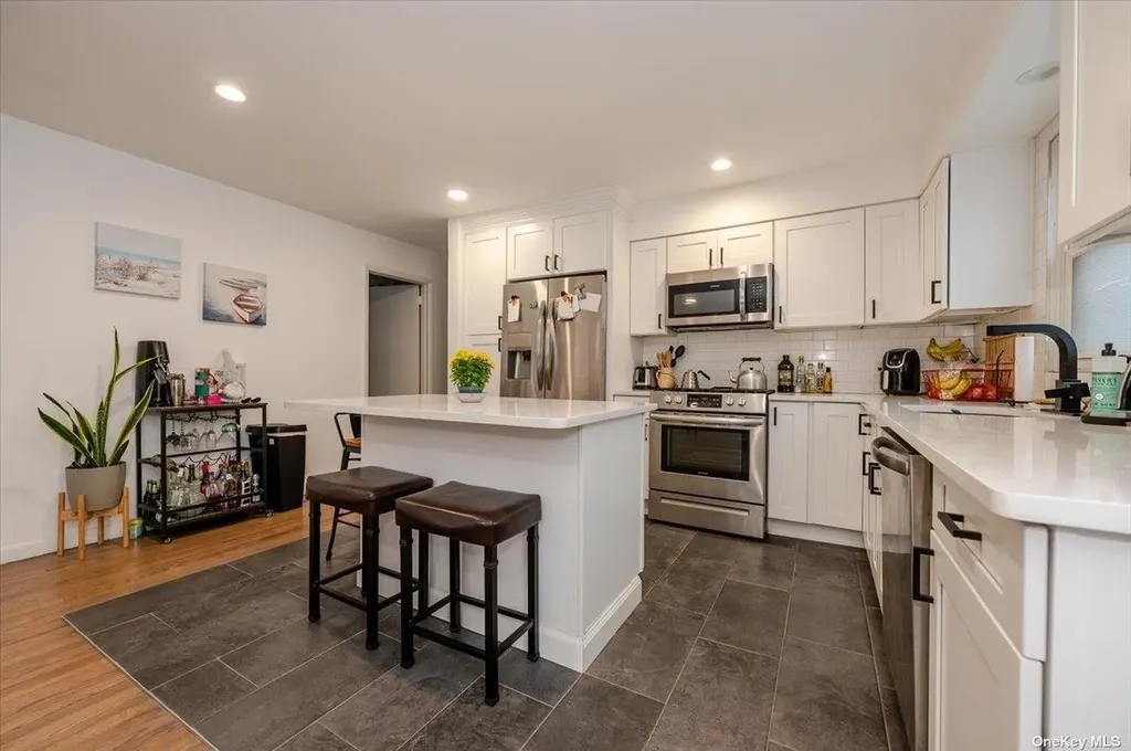 339 E Chester Street Long Beach NY 11561