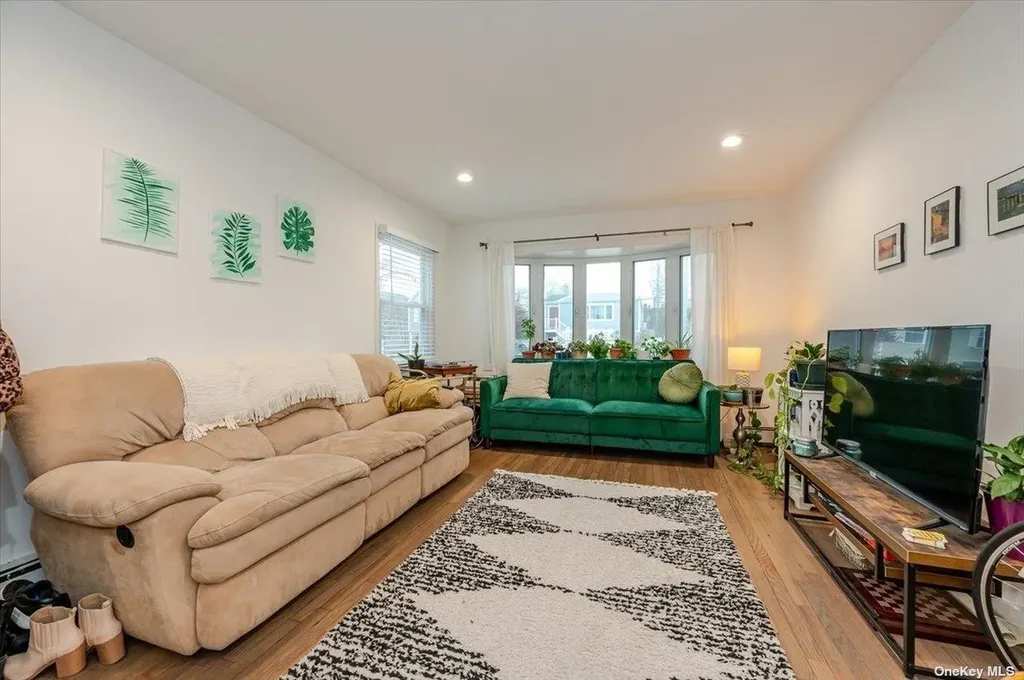 339 E Chester Street Long Beach NY 11561