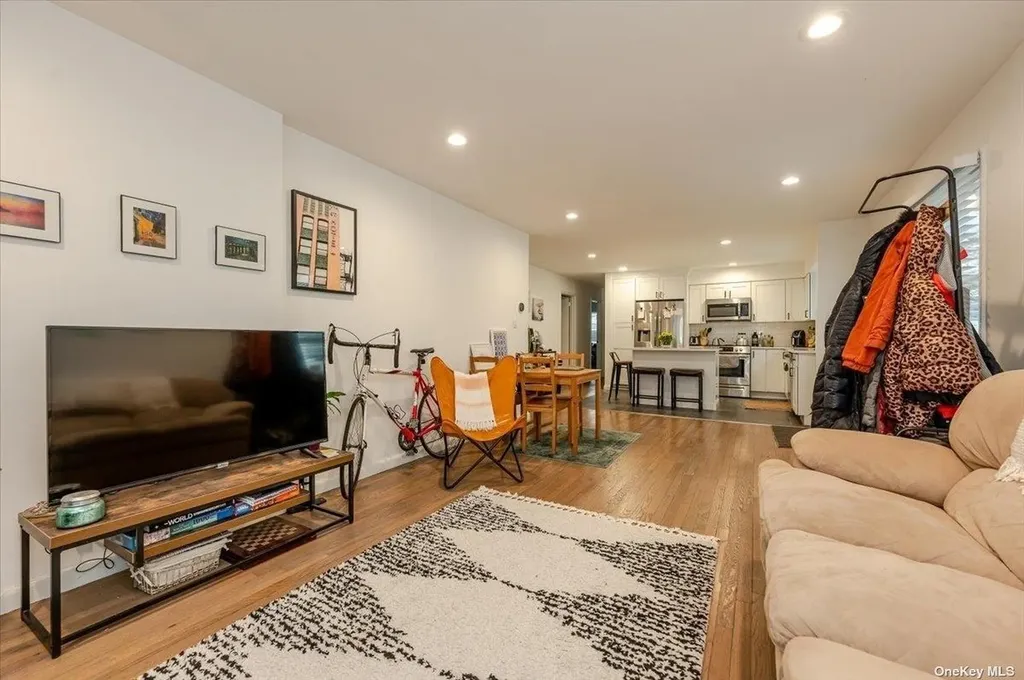 339 E Chester Street Long Beach NY 11561