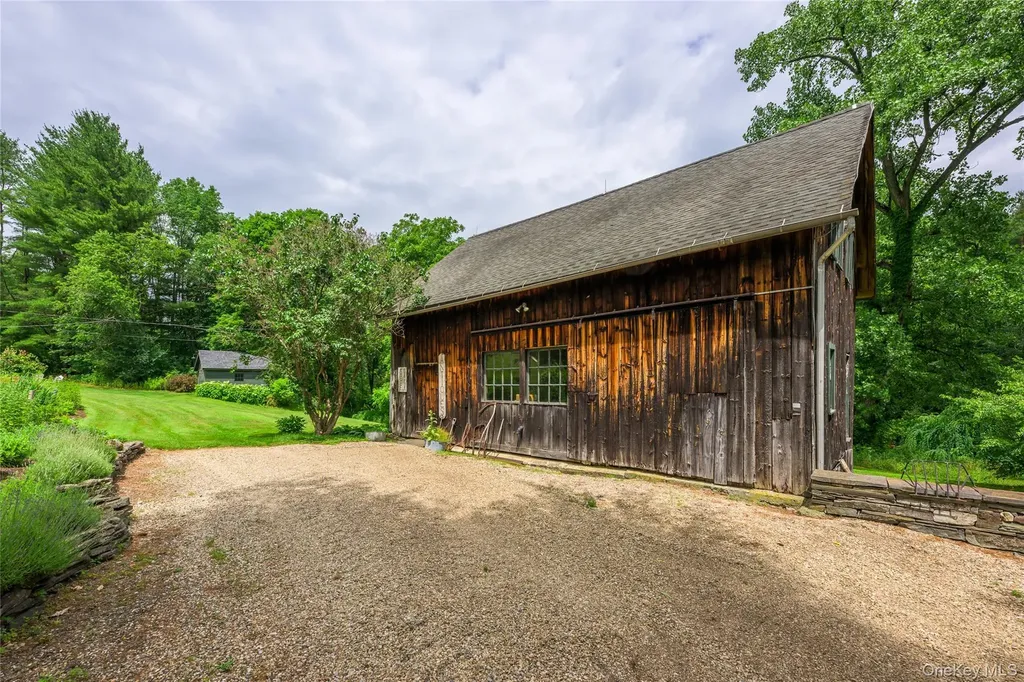 9960 Route 22 Hillsdale NY 12529