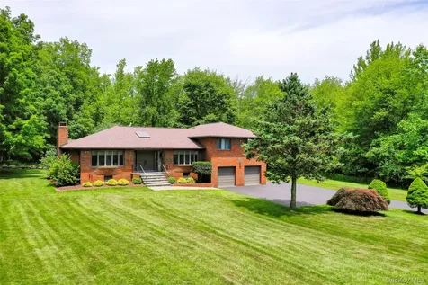 23 Lounsbury Drive Baldwin Place NY 10505