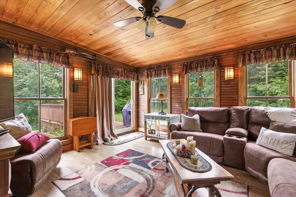 61 Travis Boulevard Catskill NY 12414