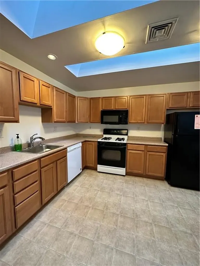187 Red Cardinal Court Poughkeepsie NY 12603