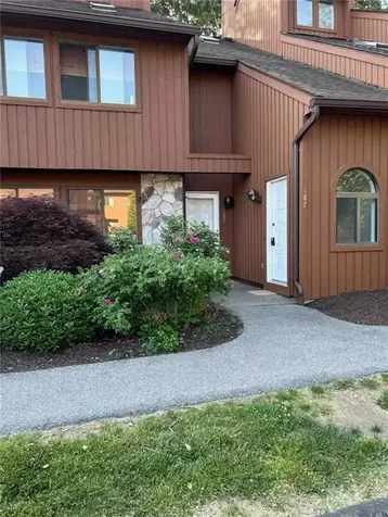 187 Red Cardinal Court Poughkeepsie NY 12603