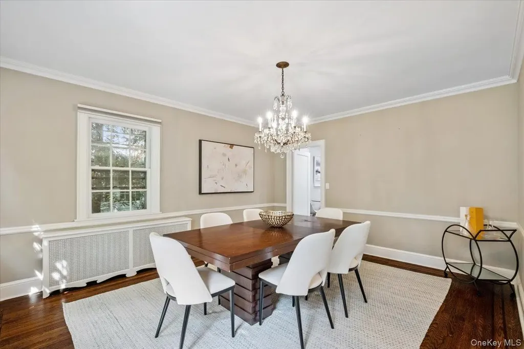 18 Forest Lane Scarsdale NY 10583