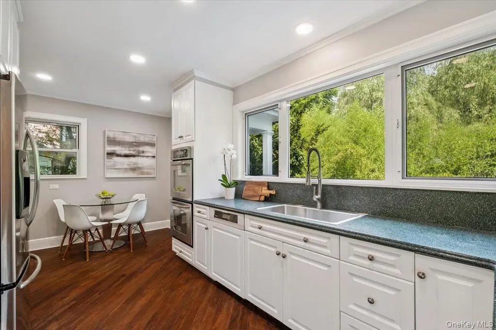 18 Forest Lane Scarsdale NY 10583