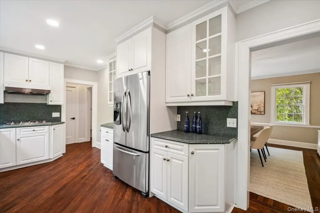 18 Forest Lane Scarsdale NY 10583