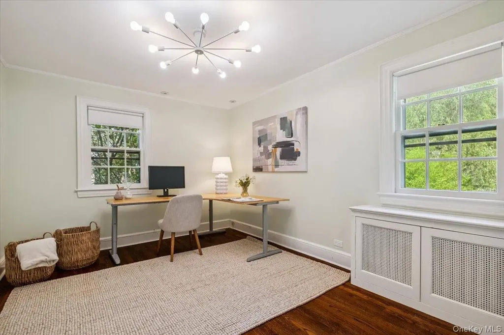 18 Forest Lane Scarsdale NY 10583