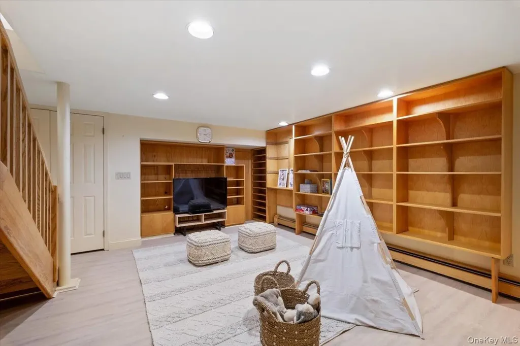 18 Forest Lane Scarsdale NY 10583