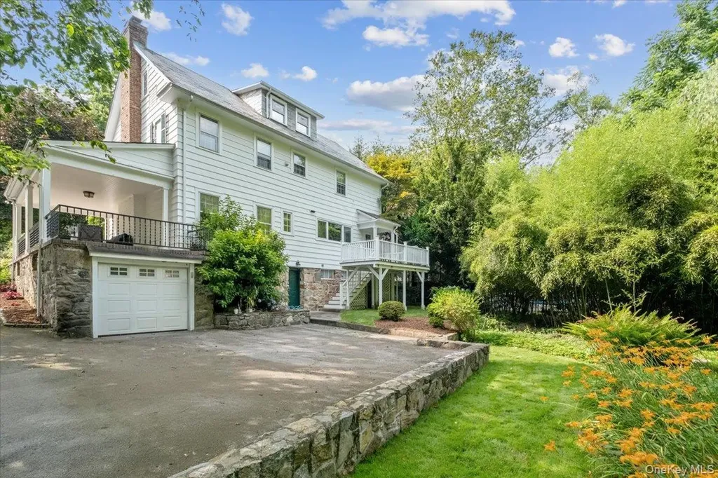 18 Forest Lane Scarsdale NY 10583