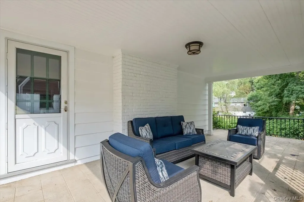 18 Forest Lane Scarsdale NY 10583