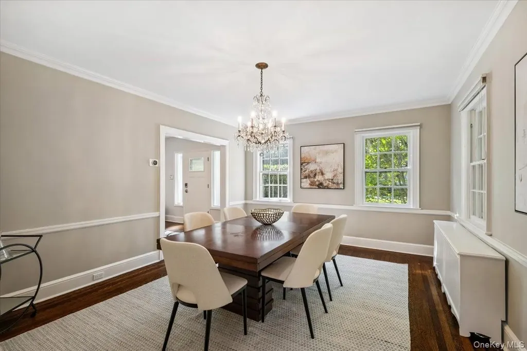 18 Forest Lane Scarsdale NY 10583