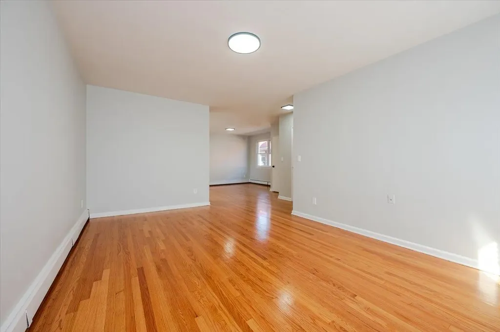 1181 Neill Avenue Bronx NY 10461