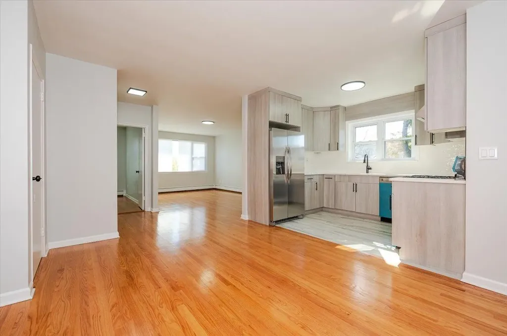 1181 Neill Avenue Bronx NY 10461