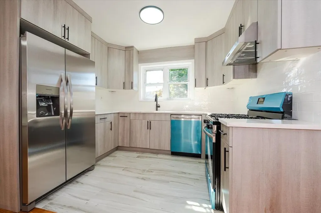1181 Neill Avenue Bronx NY 10461