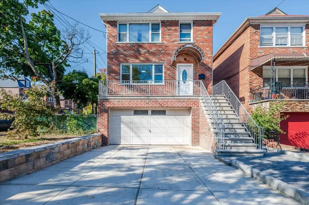1181 Neill Avenue Bronx NY 10461