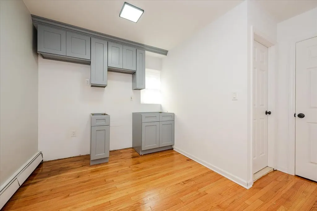 1181 Neill Avenue Bronx NY 10461