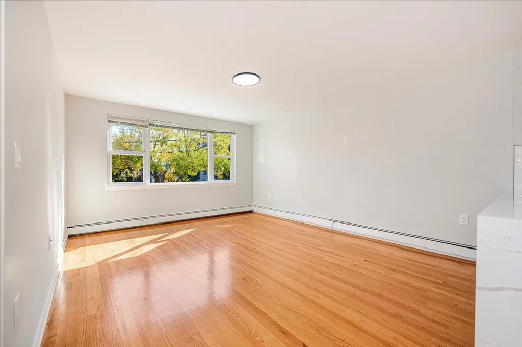 1181 Neill Avenue Bronx NY 10461