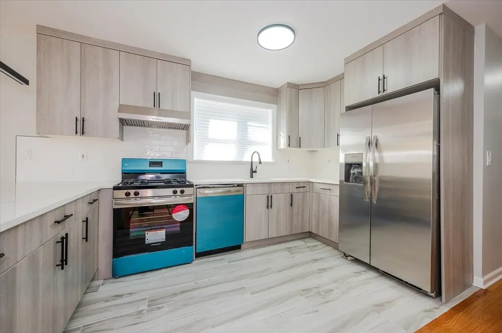 1181 Neill Avenue Bronx NY 10461