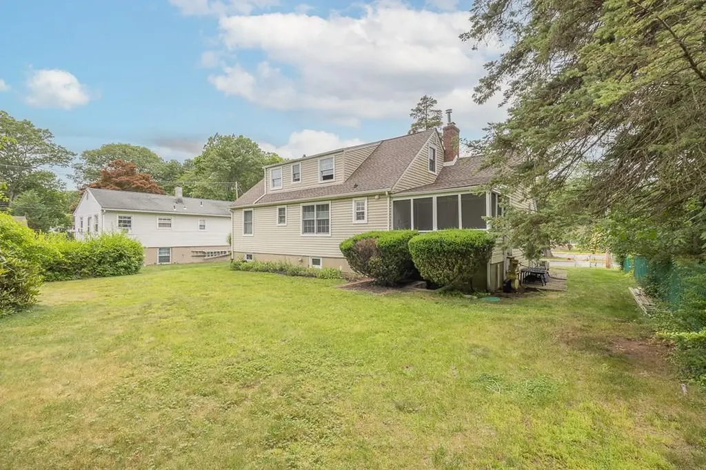 129 Lt Cox Drive Pearl River NY 10965