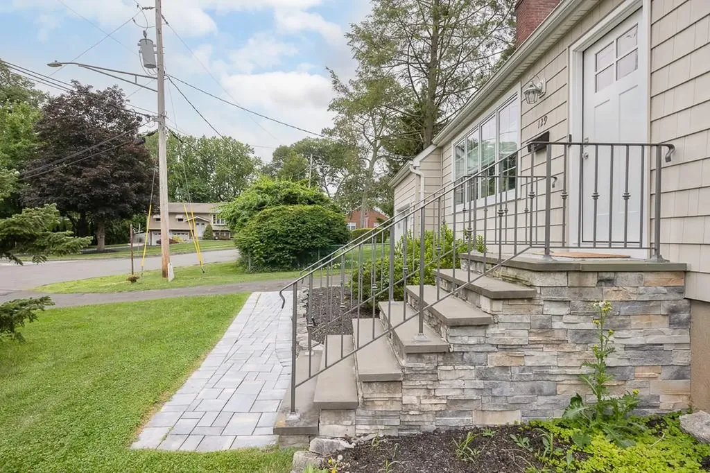 129 Lt Cox Drive Pearl River NY 10965
