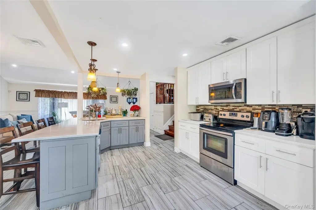 1091 Cramer Court North Baldwin NY 11510