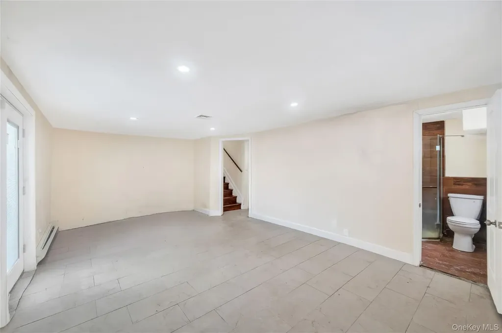 1091 Cramer Court North Baldwin NY 11510