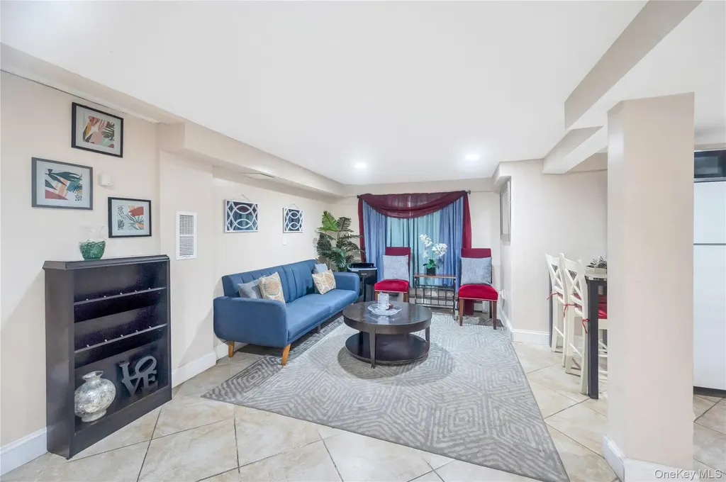 1091 Cramer Court North Baldwin NY 11510