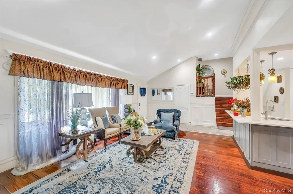 1091 Cramer Court North Baldwin NY 11510