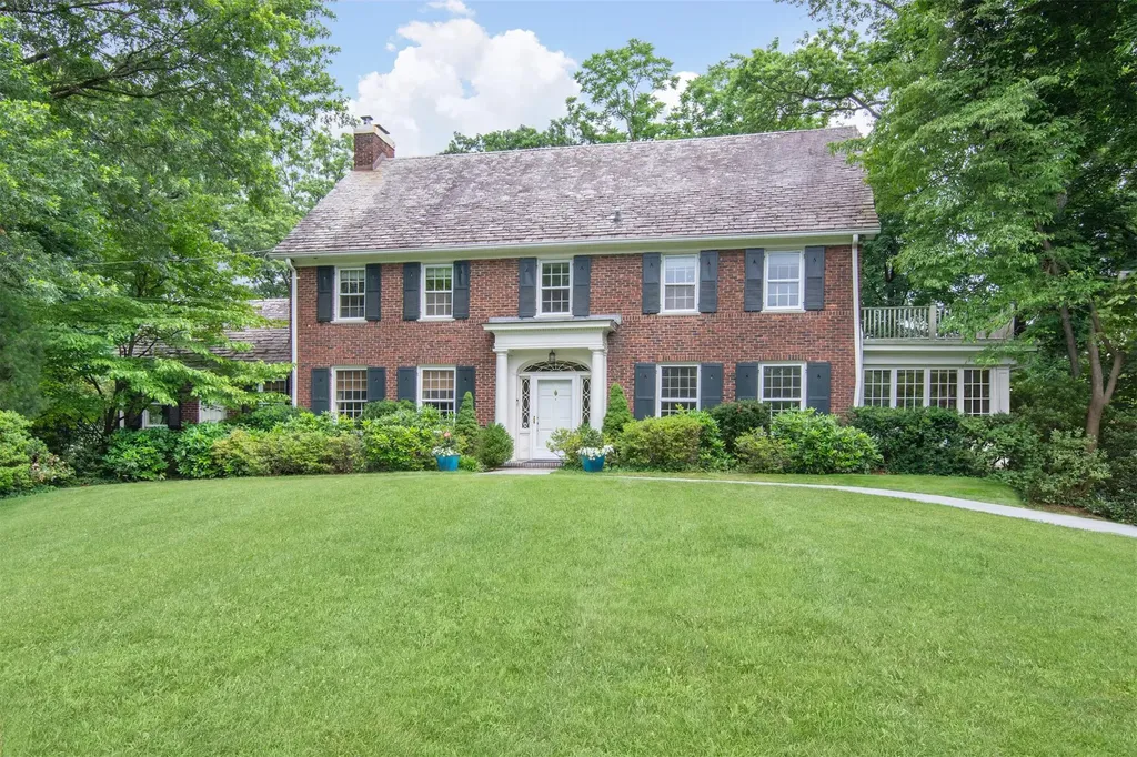 54 Hereford Road Bronxville NY 10708