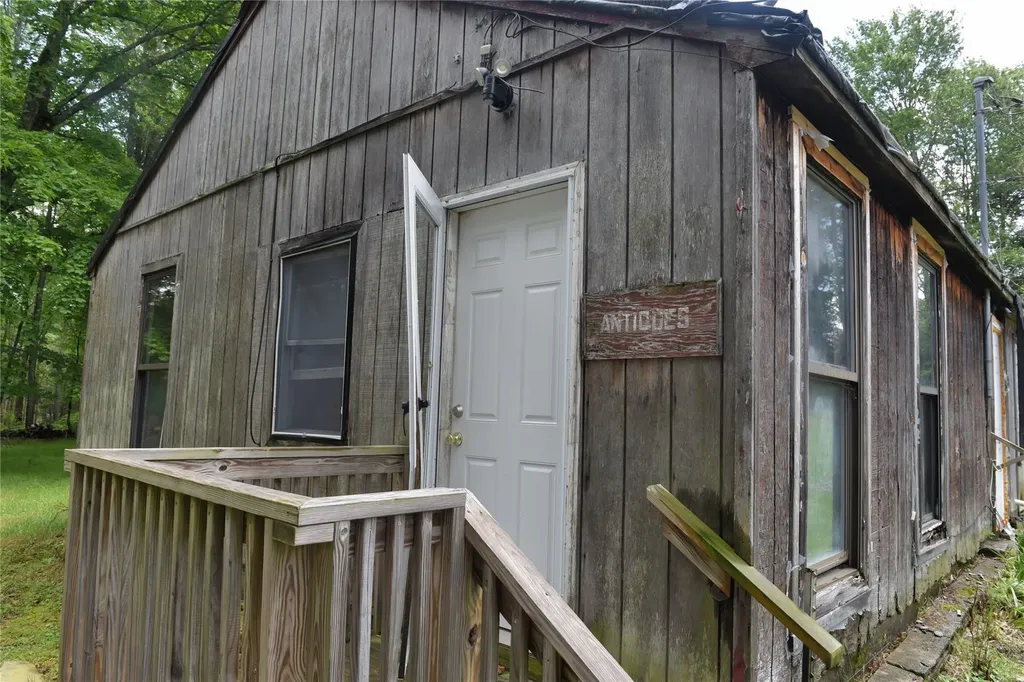 3216 State Route 42 Monticello NY 12701