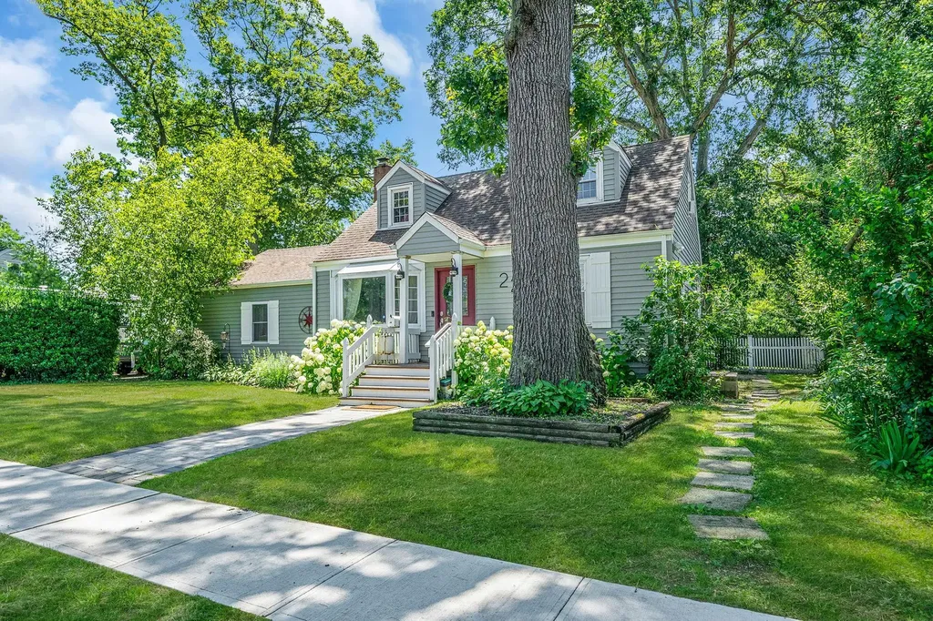 22 Howell Street Patchogue NY 11772